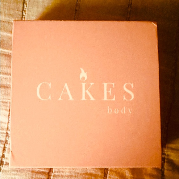 4 New CAKES BODY Grippy Circles w/ Box. Tone:Honey. Size:OG (B-DD) Unopened. - Picture 5 of 8